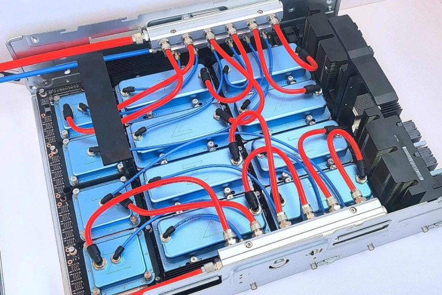 Mitsubishi Electric, Carrier и Samsung инвестируют $100 млн в развитие двухфазного жидкостного охлаждения для ЦОД Mitsubishi Electric, Carrier и Samsung инвестируют $100 млн в развитие двухфазного жидкостного охлаждения для ЦОД