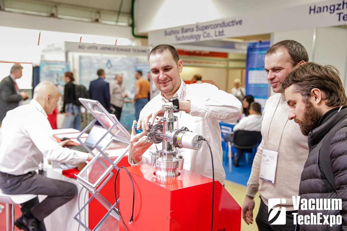 Новогоднее поздравление от команды выставки VacuumTechExpo Новогоднее поздравление от команды выставки VacuumTechExpo