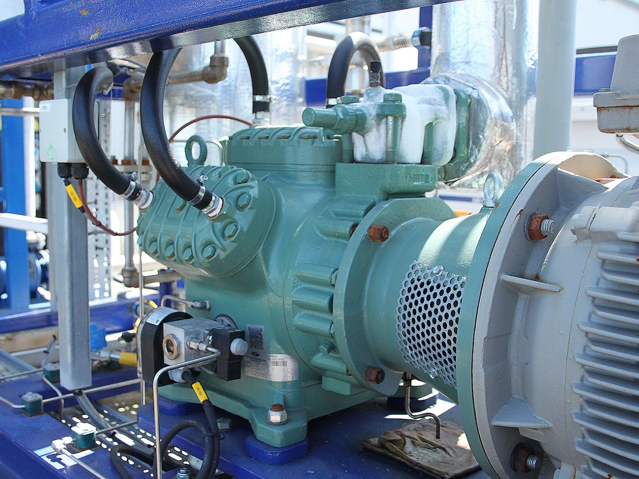 Чиллеры на основе компрессоров Bitzer открытого типа серии W