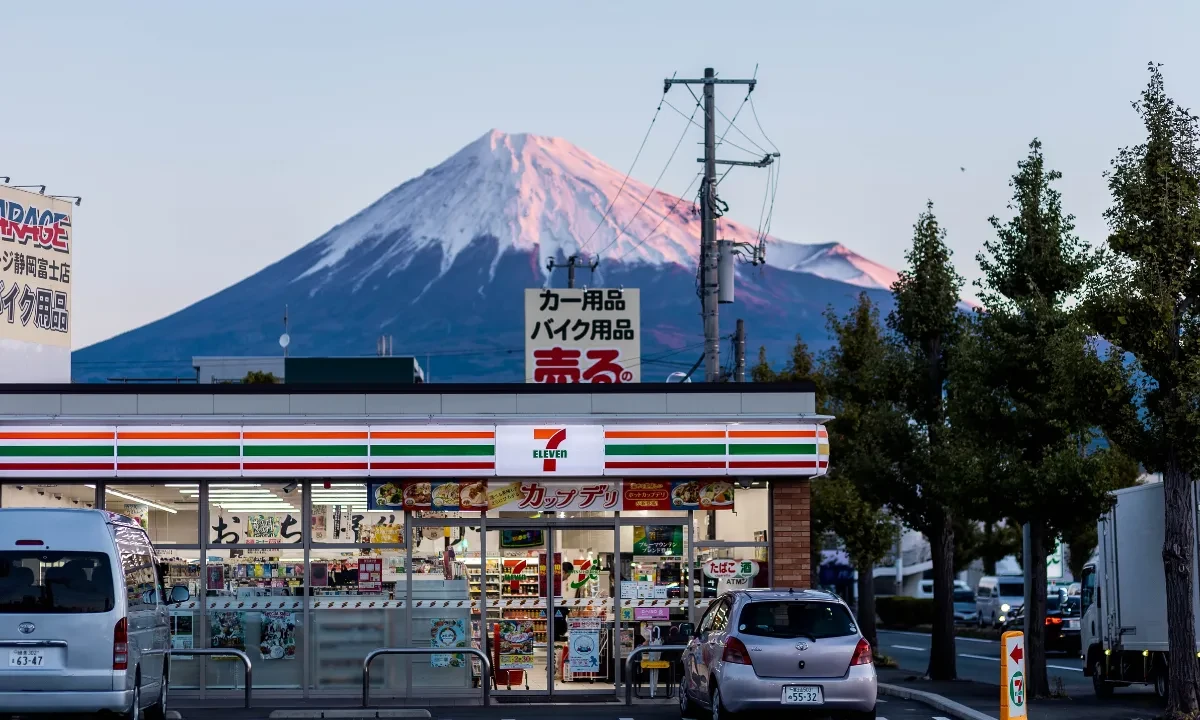 Магазин сети 7-Eleven в Японии